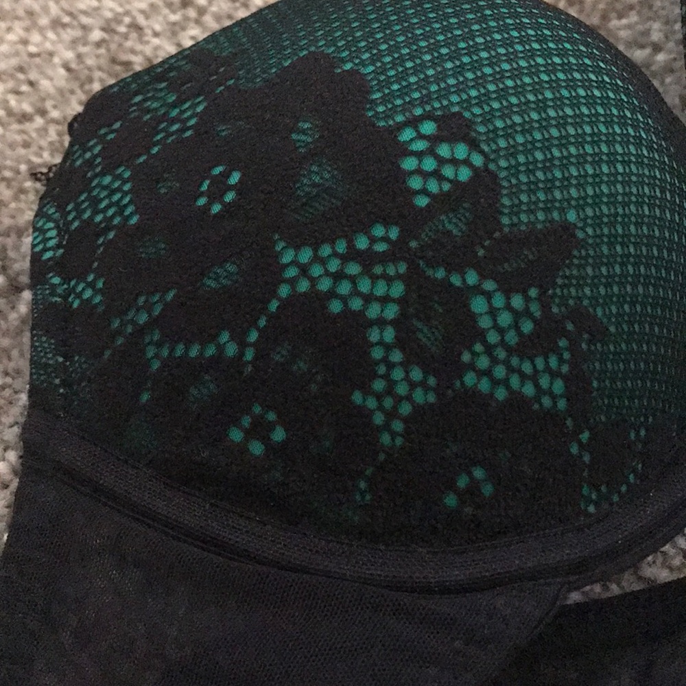 Lingerie Set - Picture 3 of 3